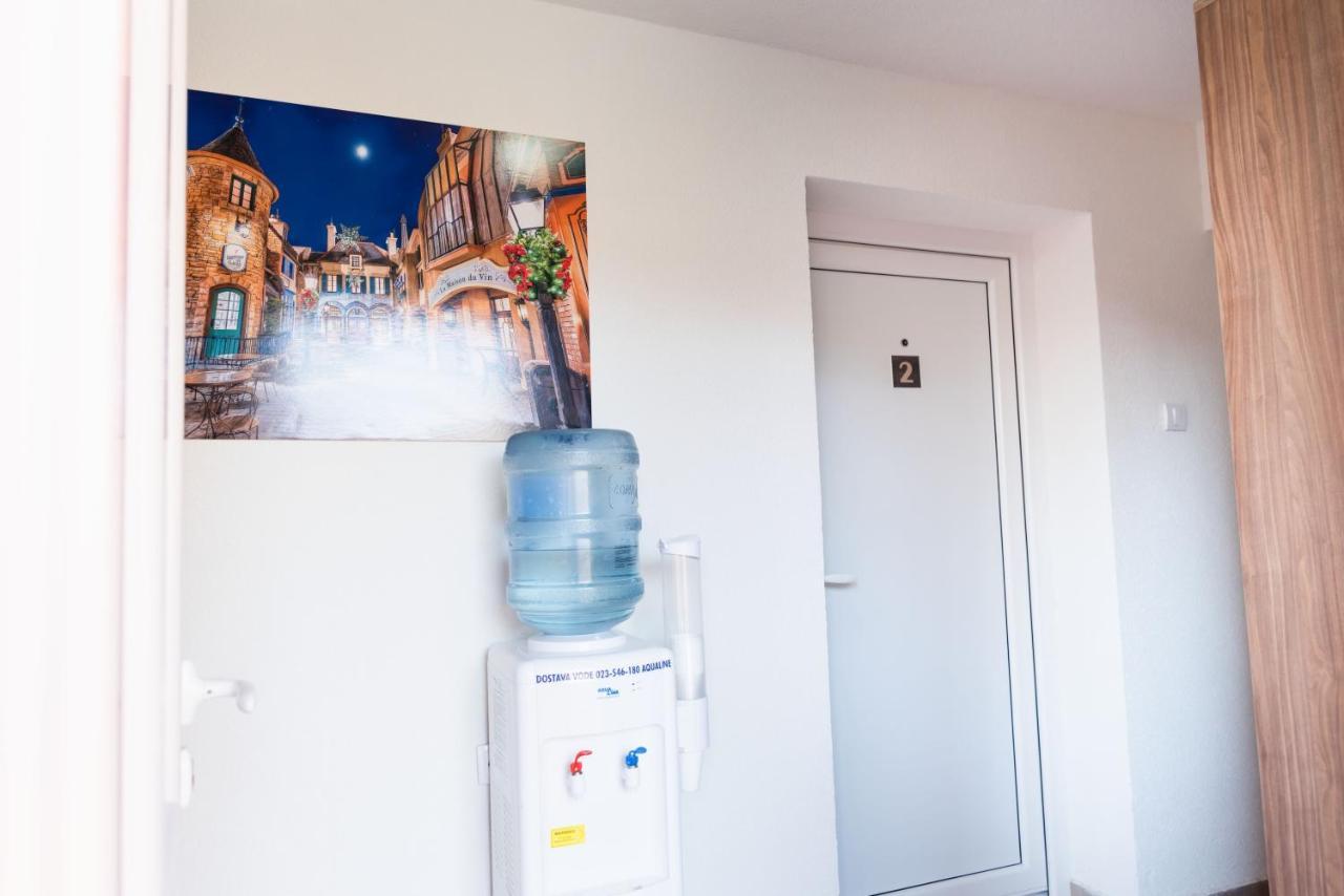 Apartmani Centar Lux New Zrenjanin Buitenkant foto